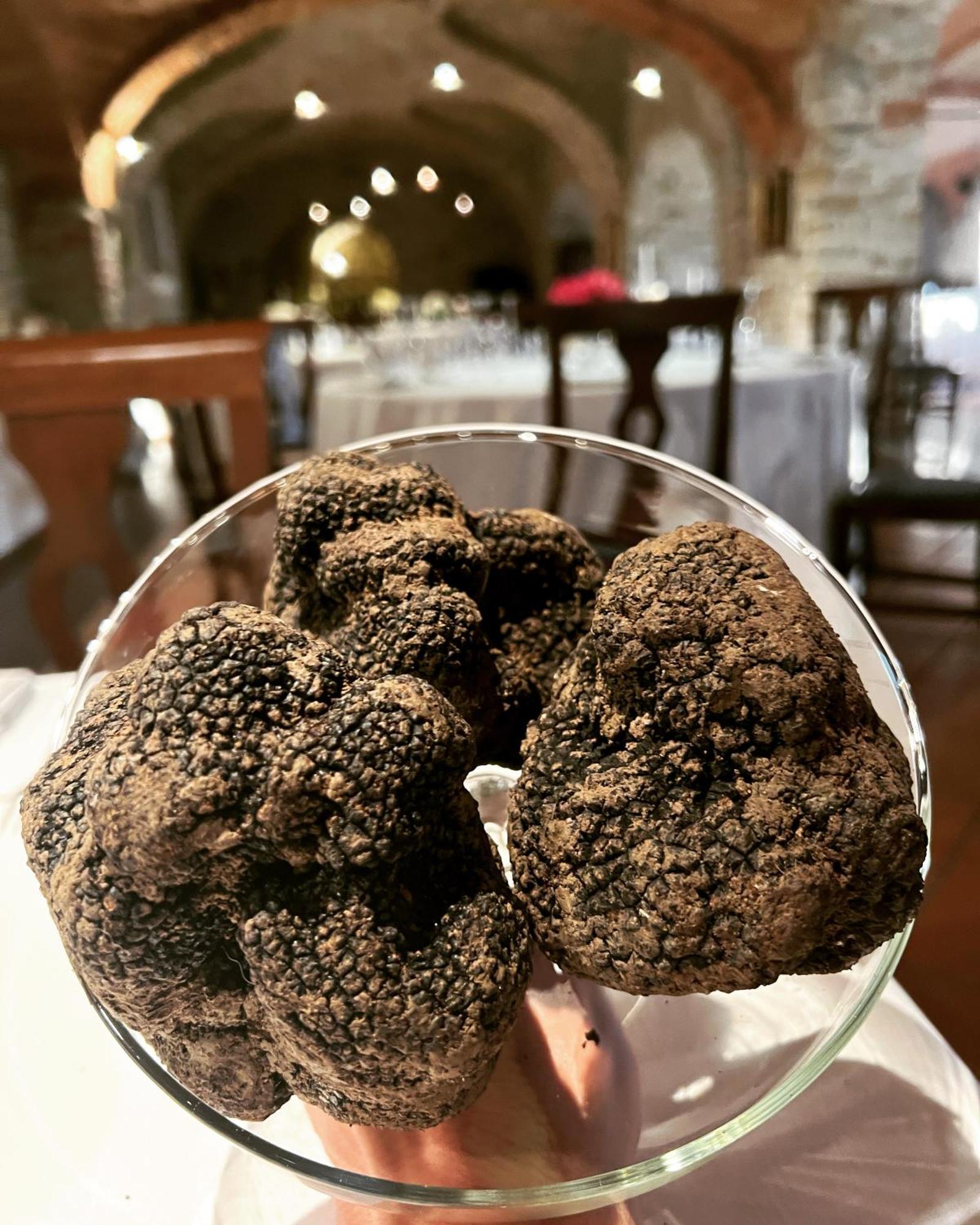 Il Castello Di Bubbio Hotel Bagian luar foto