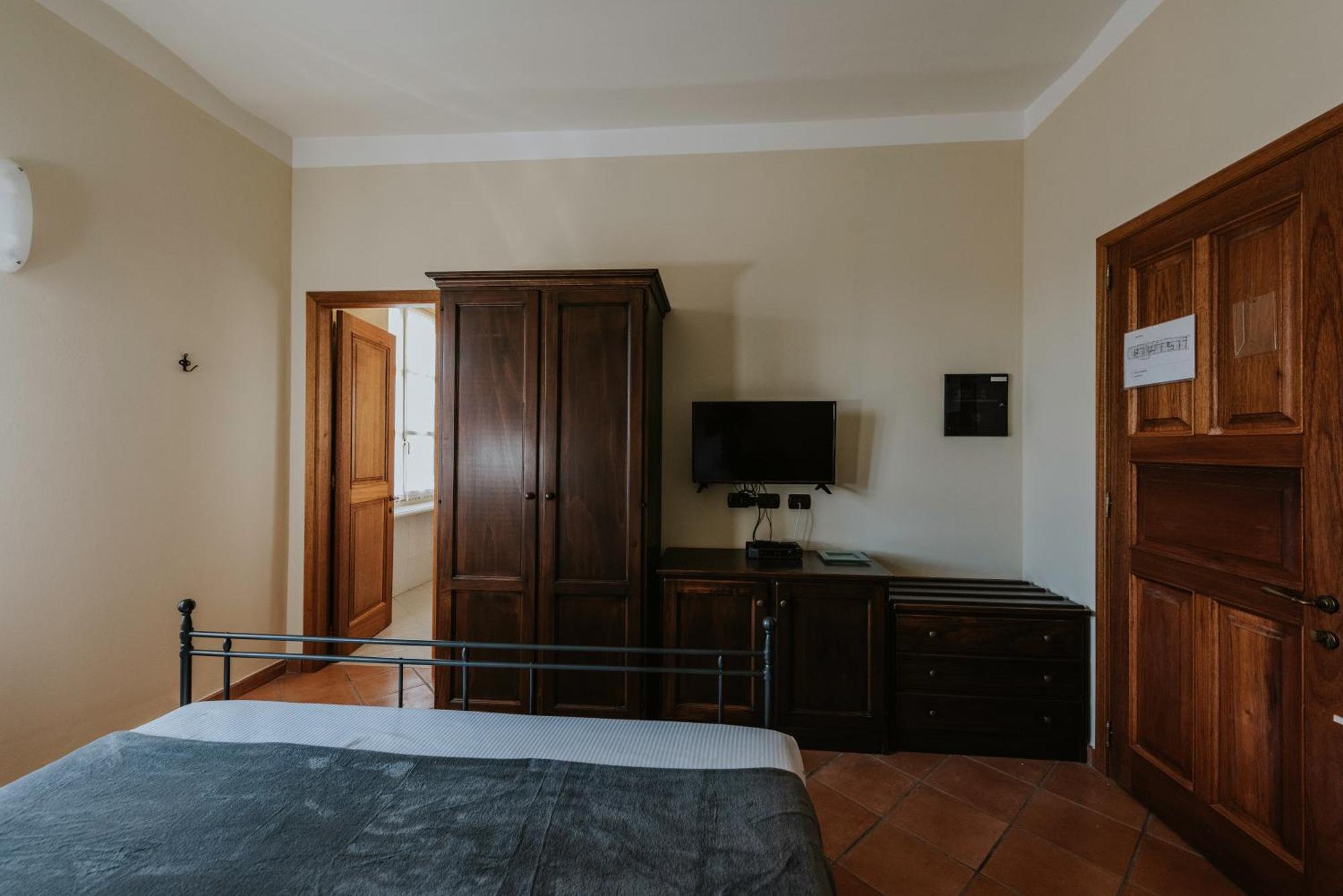 Il Castello Di Bubbio Hotel Bagian luar foto