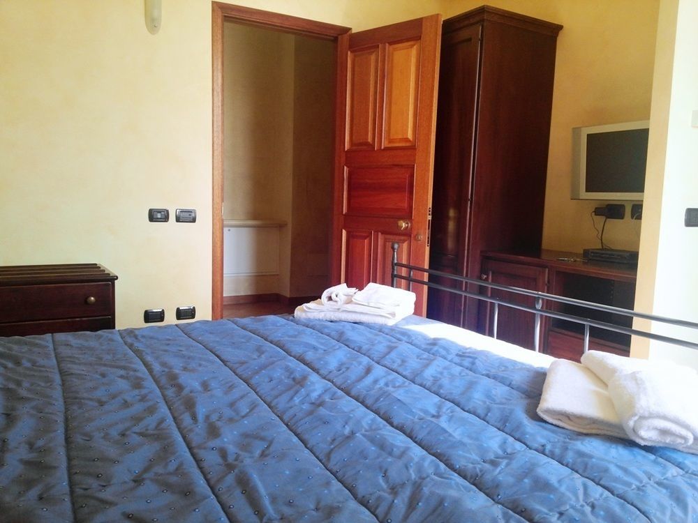Il Castello Di Bubbio Hotel Bagian luar foto