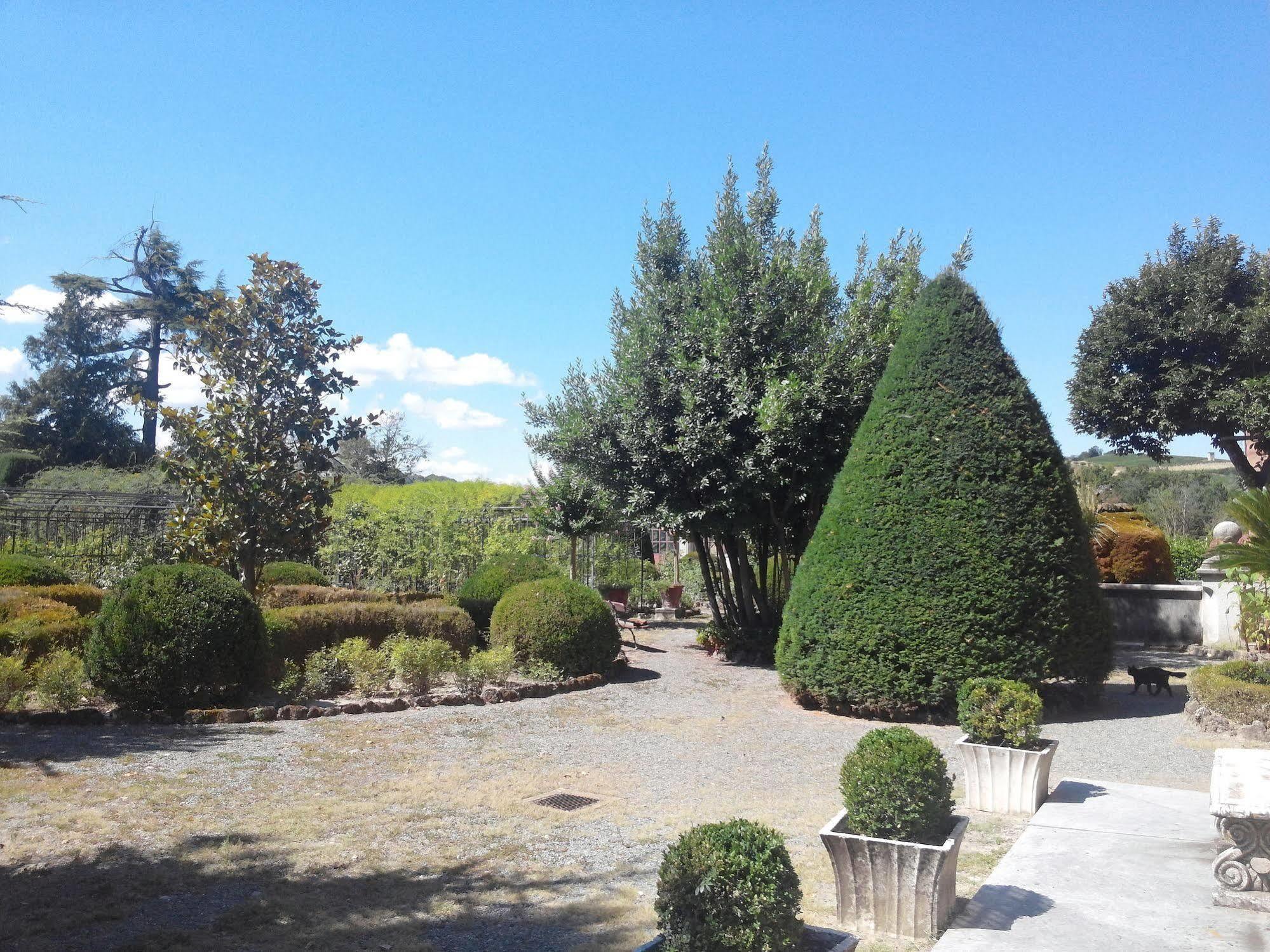 Il Castello Di Bubbio Hotel Bagian luar foto