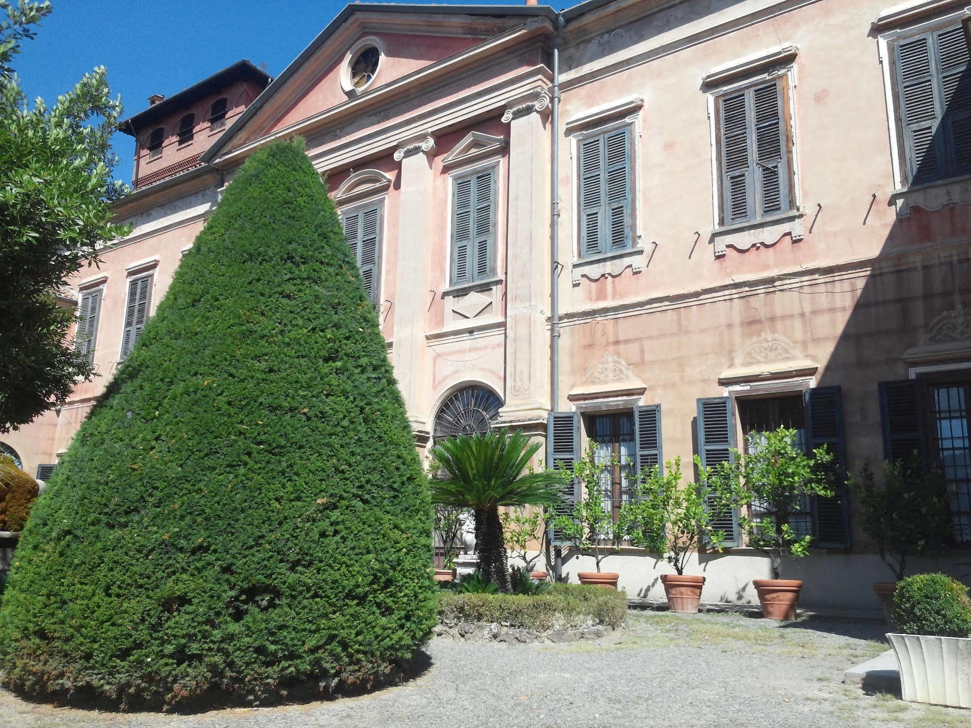 Il Castello Di Bubbio Hotel Bagian luar foto